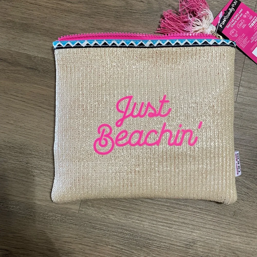 Just Beachin'‎ Straw cosmetic bag with Pink Tassel nwt